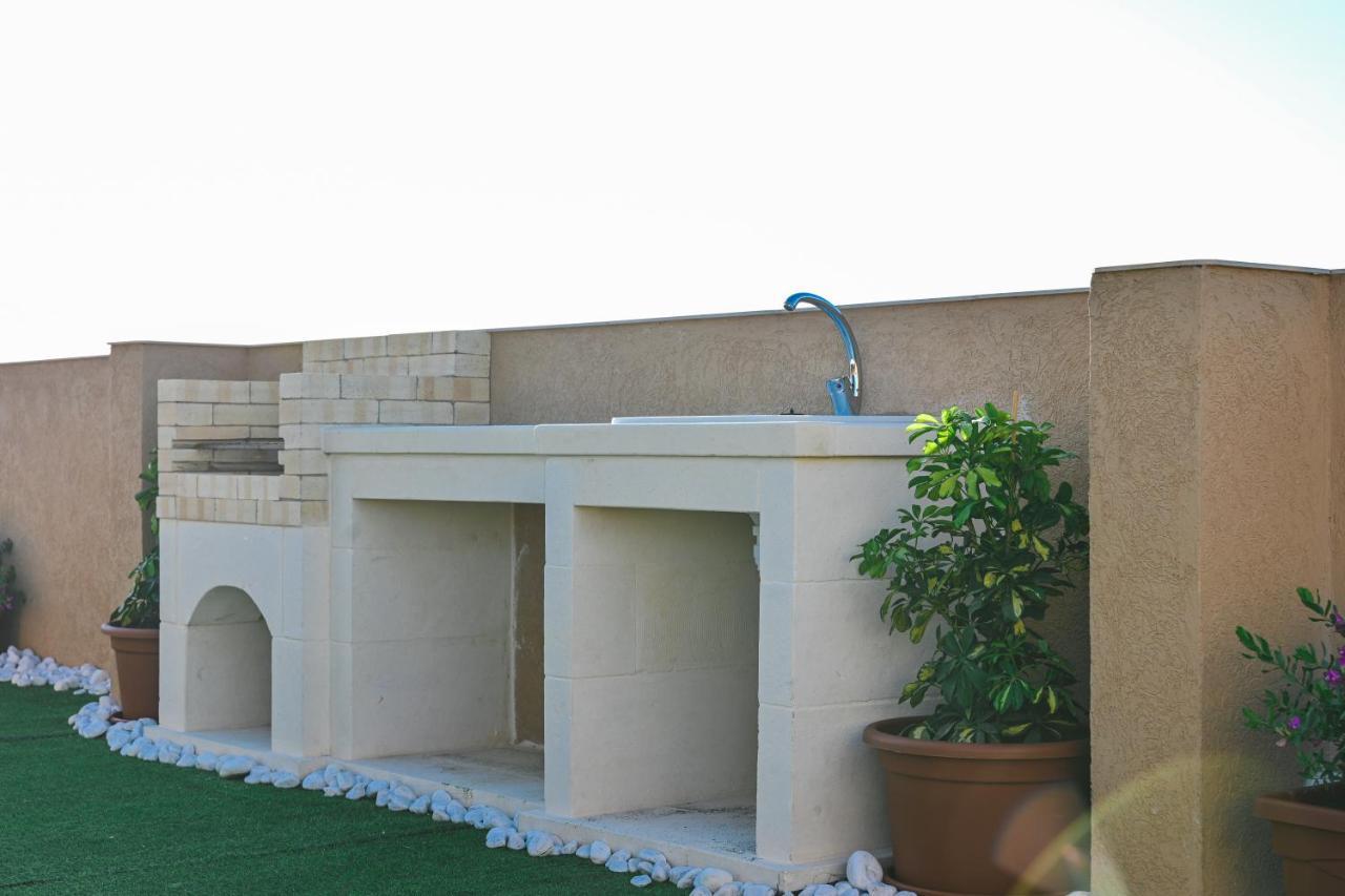 ויקטוריה Anici Crt Penthouse 4 - With Private Rooftop Pool מראה חיצוני תמונה